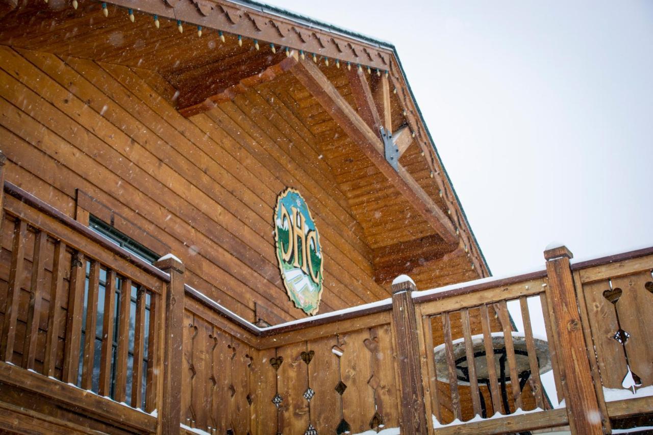 Hotel Chateau Chamonix Джорджтаун Екстериор снимка